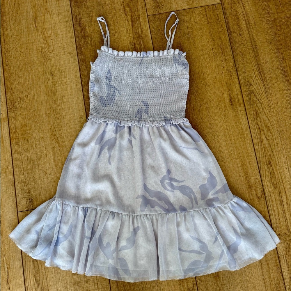 Aritzia Wilfred Tempest Mini Dress XS Smocked Tiered Chiffon Gray/Blue Botanical